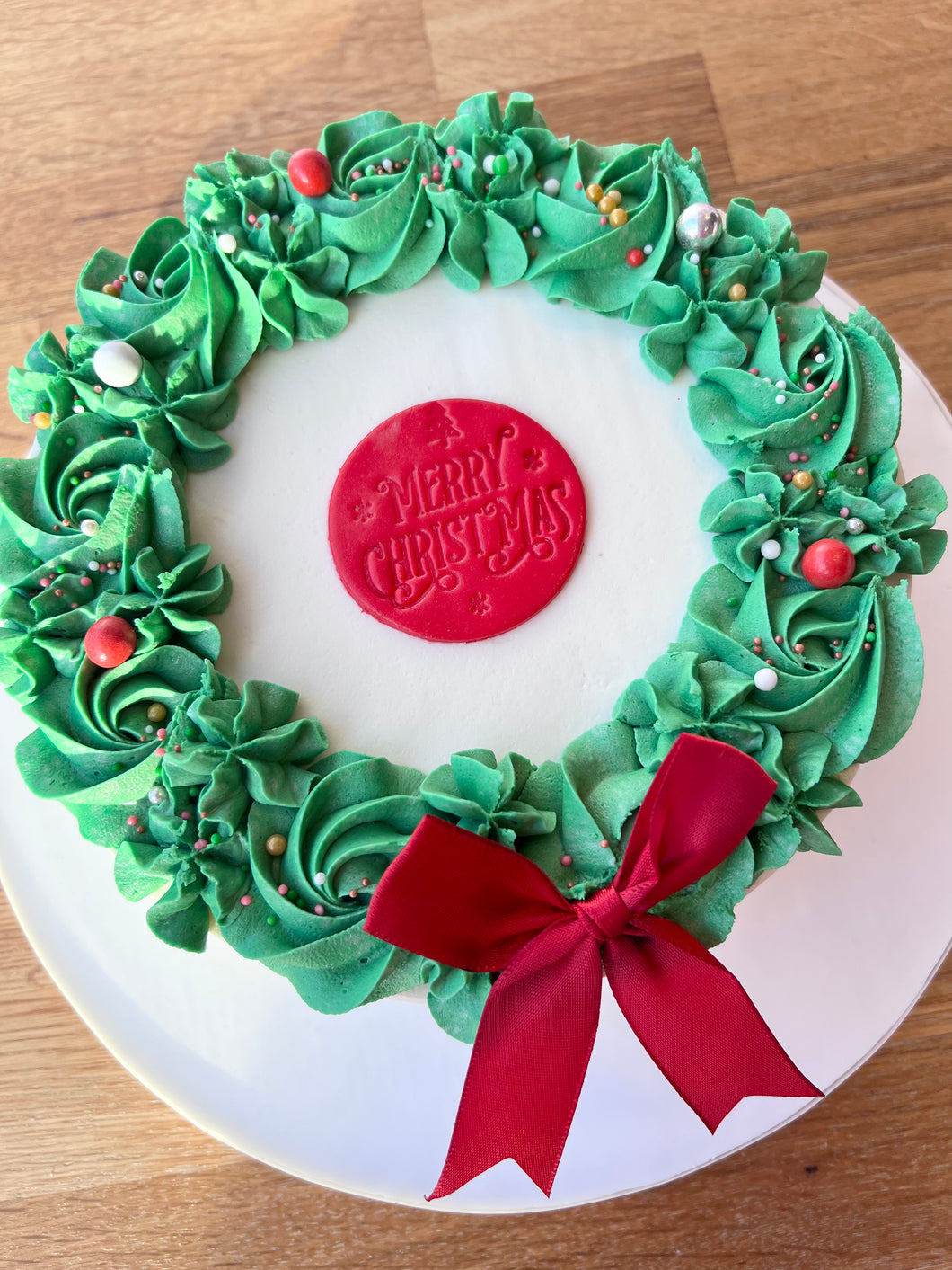 Christmas Wreath Cake