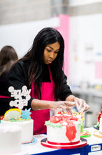 Load image into Gallery viewer, 3 Day Buttercream &amp; Sugarpaste Masterclass, including Business Start Up 2025
